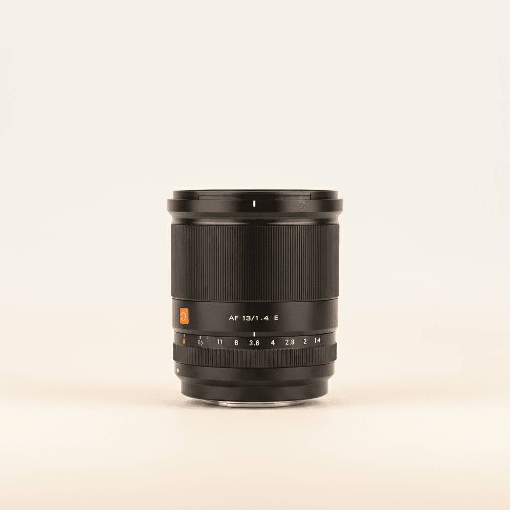 唯卓仕 AF 13mm F1.4 (E)