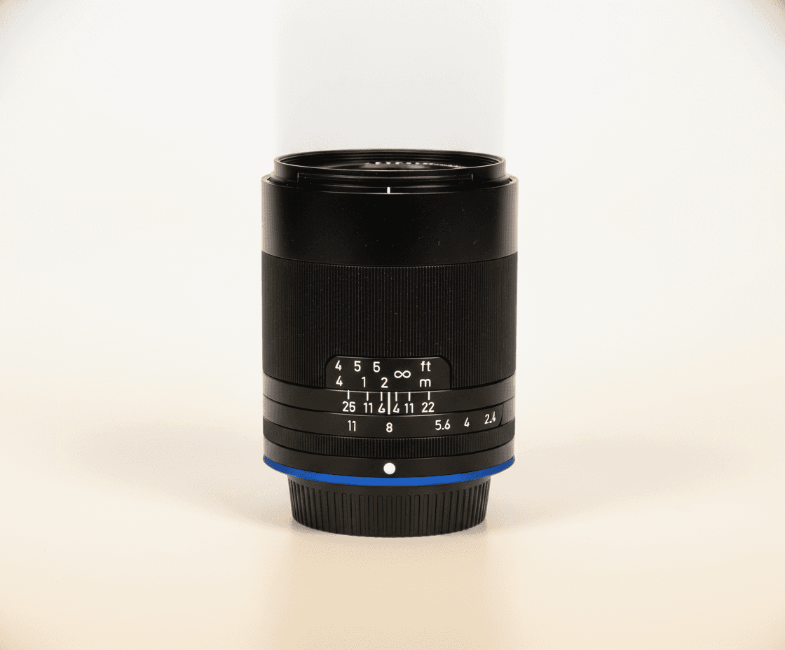 Zeiss Loxia 25mm F2.4 (E)