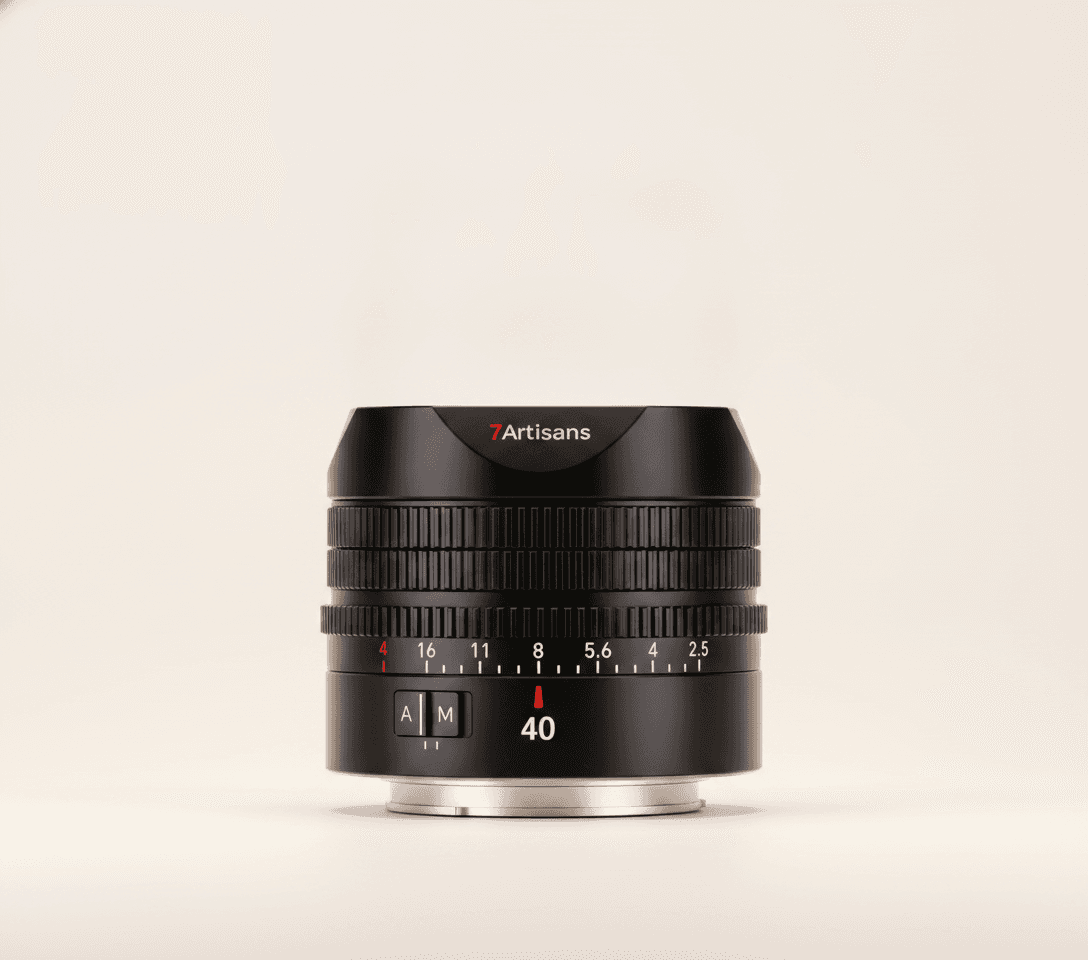 七工匠 AF 40mm F2.5 饼干 (L) lens image, 40mm